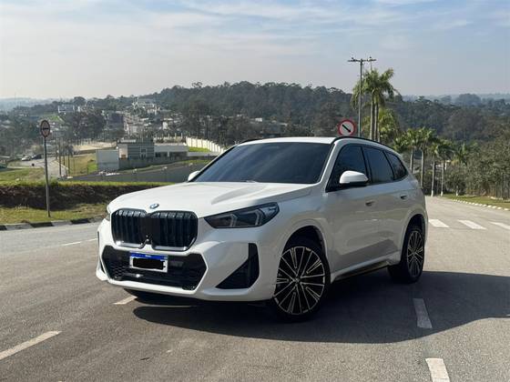 BMW X1 2.0 16V TURBO GASOLINA SDRIVE20I X-LINE STEPTRONIC BMW X1 2.0 16V TURBO GASOLINA SDRIVE20I X-LINE STEPTRONIC